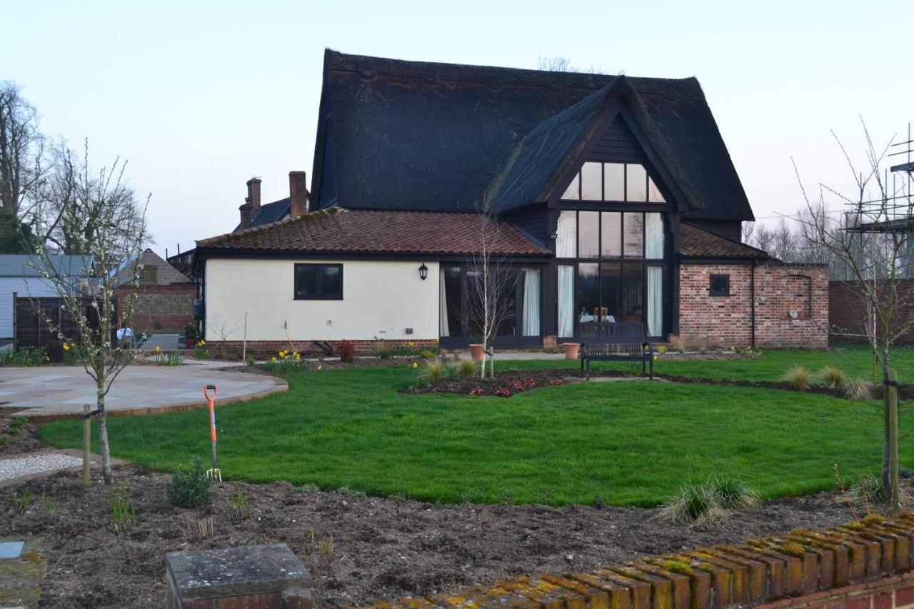 Wortwell Hall Barn Luaran gambar
