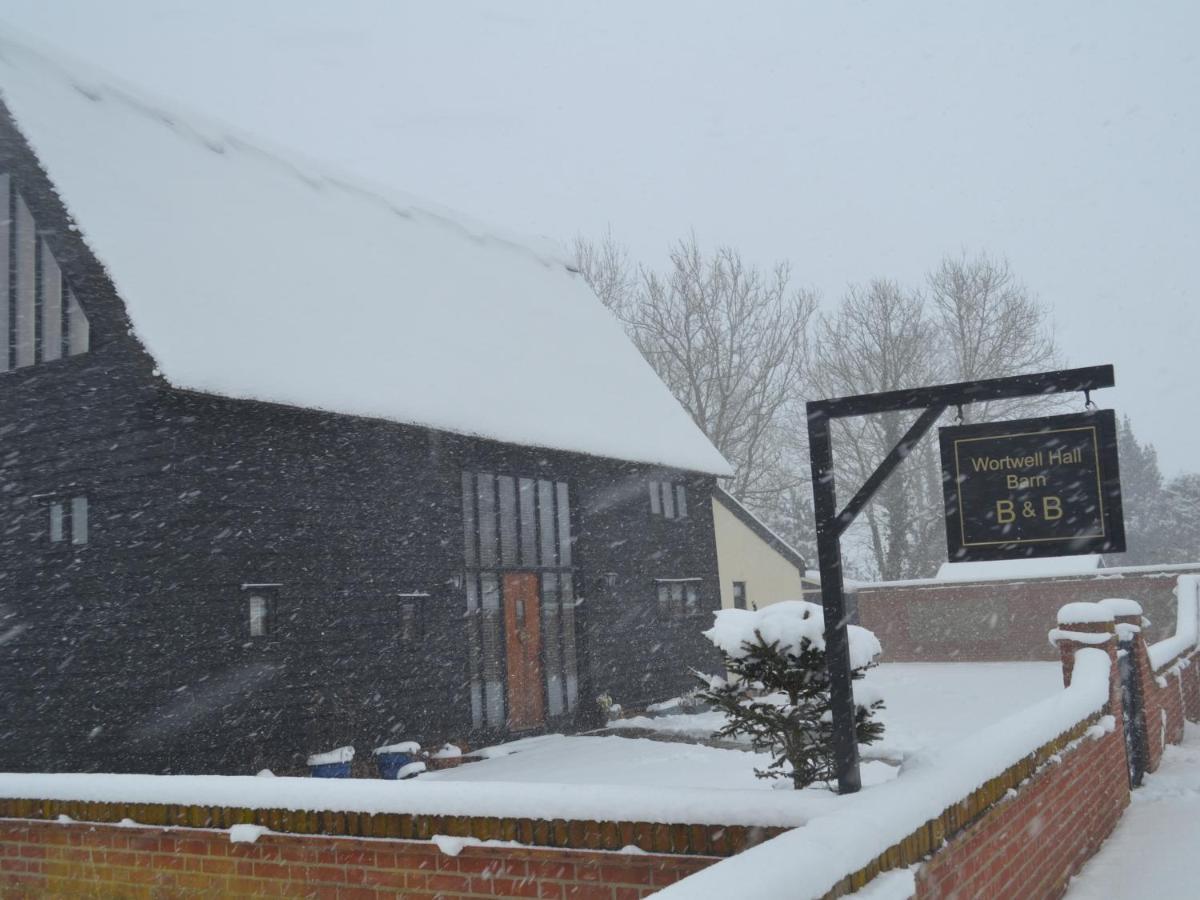 Wortwell Hall Barn Luaran gambar